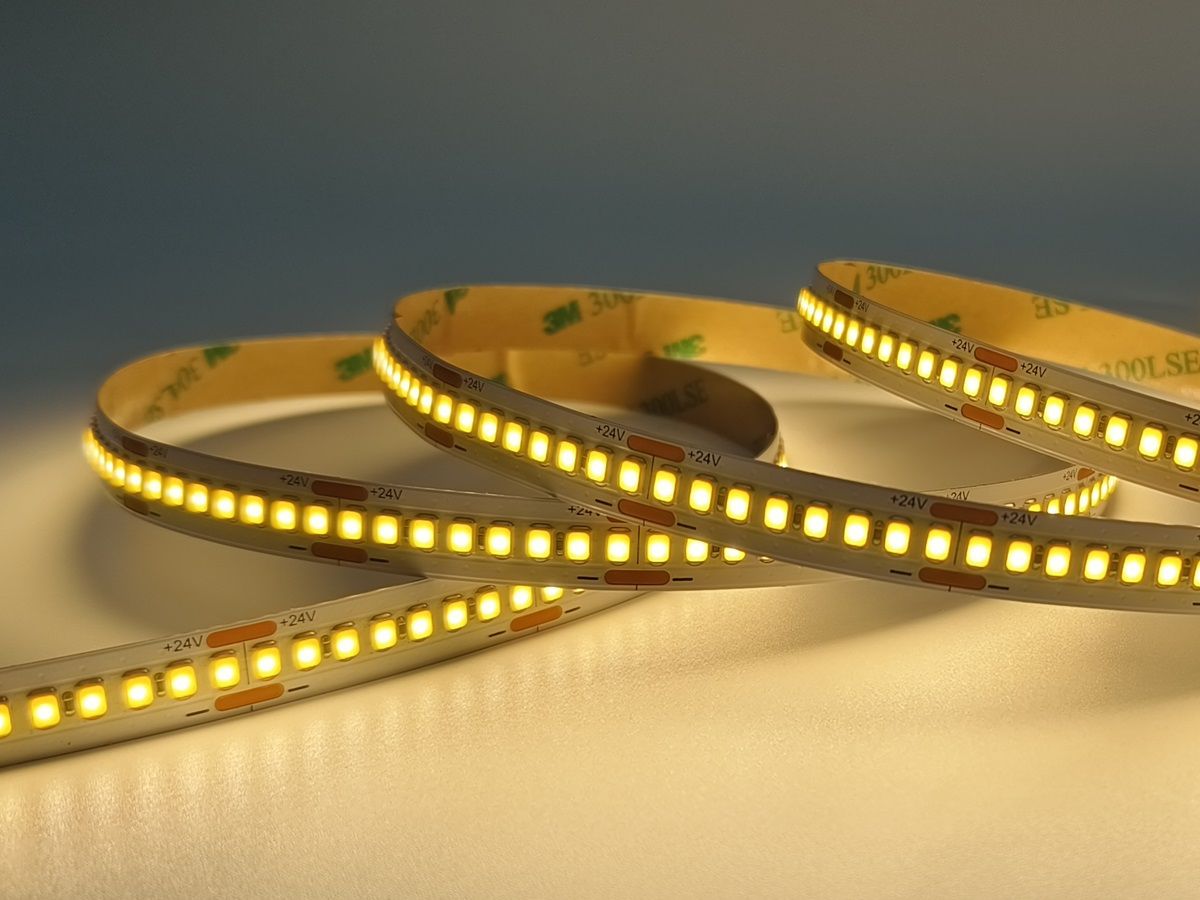 195lm/W LED 灯带 